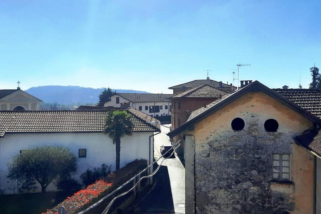 Lago Maggiore, Leggiuno, Ampio Appartamento ภายนอก รูปภาพ