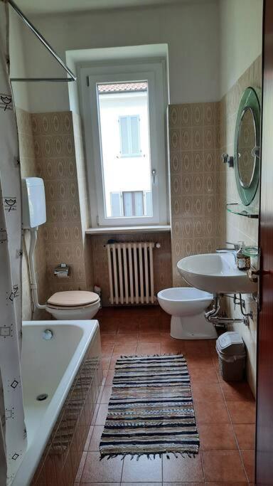 Lago Maggiore, Leggiuno, Ampio Appartamento ภายนอก รูปภาพ
