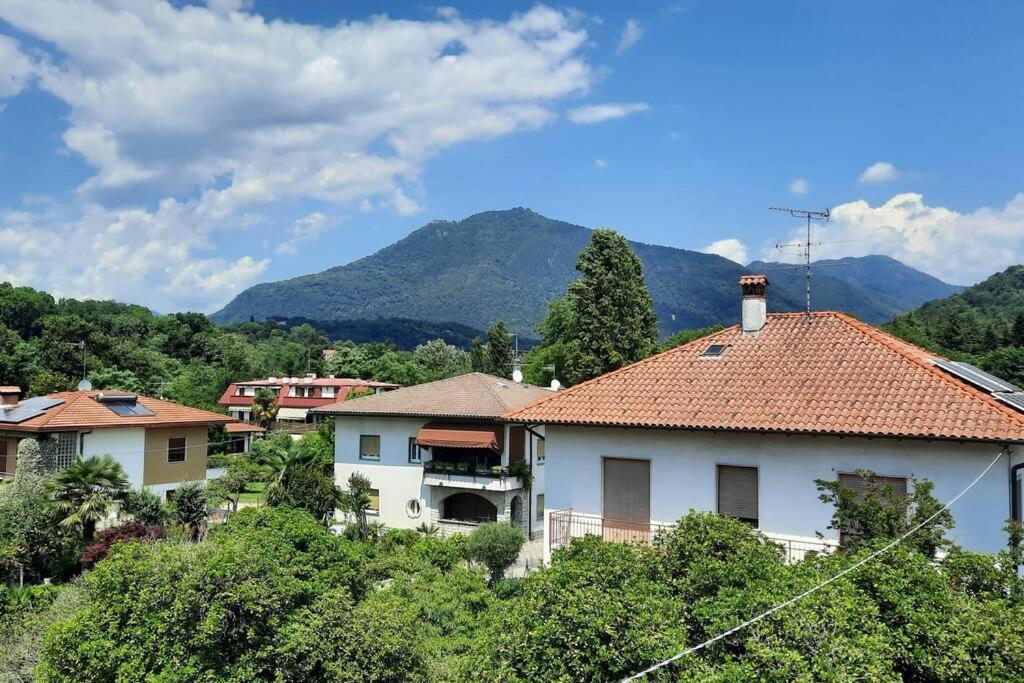 Lago Maggiore, Leggiuno, Ampio Appartamento ภายนอก รูปภาพ