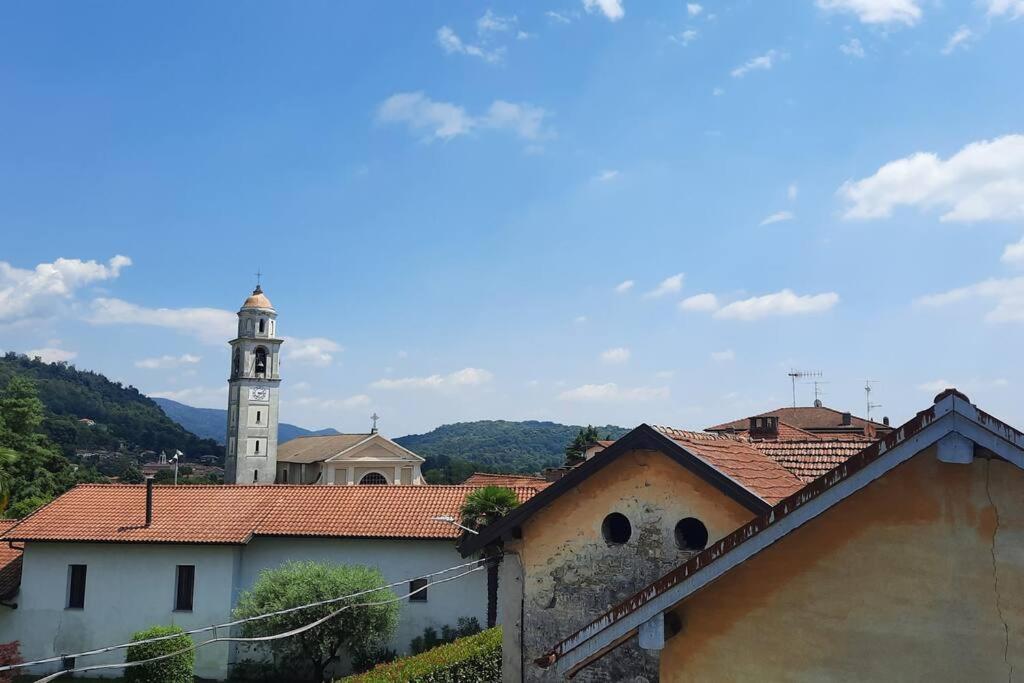 Lago Maggiore, Leggiuno, Ampio Appartamento ภายนอก รูปภาพ