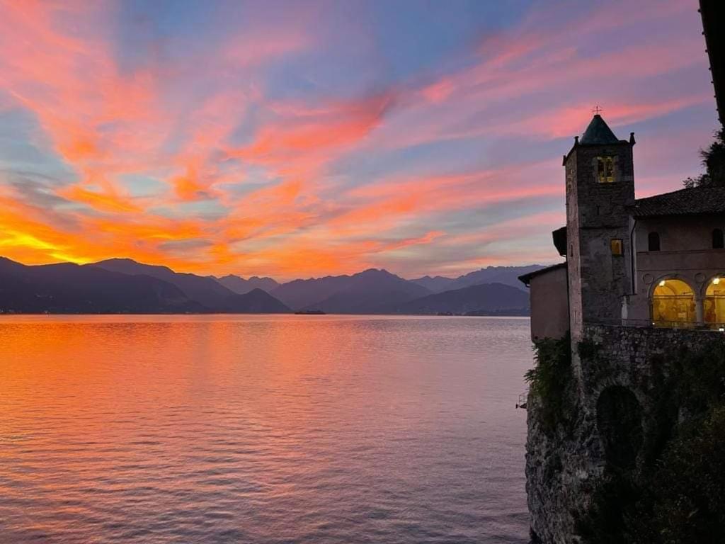 Lago Maggiore, Leggiuno, Ampio Appartamento ภายนอก รูปภาพ