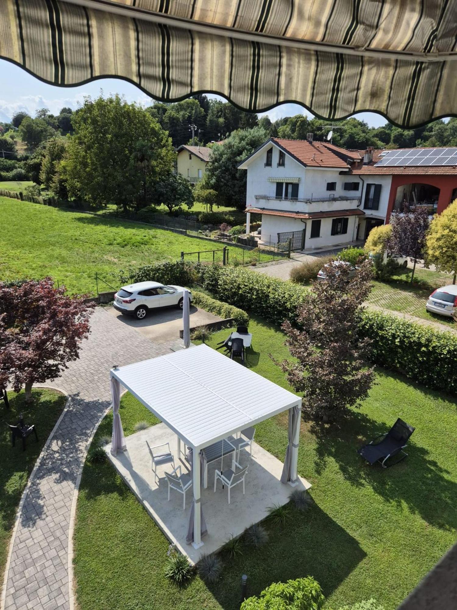 Lago Maggiore, Leggiuno, Ampio Appartamento ภายนอก รูปภาพ